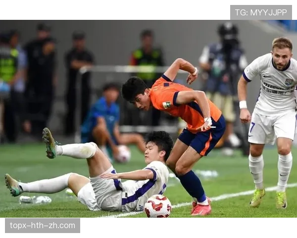 冲撞门将判罚边界解析：何时算犯规何时能容忍？